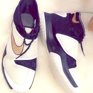 Nike men Hyper basketball‎ size 10